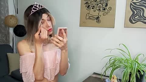 Snapshot of andy_vander chatting on 10.23.25 Andy van der Rose online show from 10.23.25