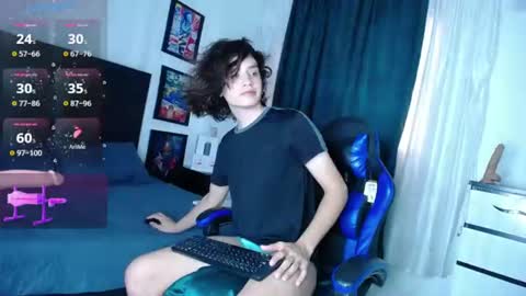 Snapshot of andyboy_19 chatting on 07.07.26 andy online show from 07.07.26