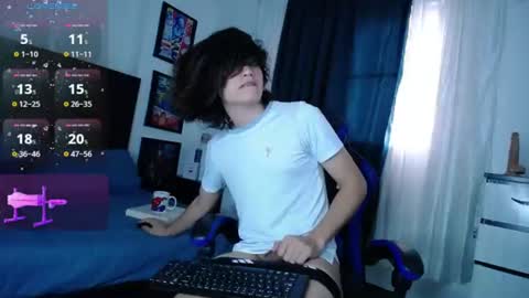 Snapshot of andyboy_19 chatting on 07.16.26 andy online show from 07.16.26