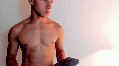 Snapshot of andyjoy_ chatting on 01.10.25 Andy Joy online show from 01.10.25