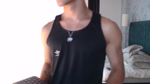 Snapshot of andyjoy_ chatting on 01.12.25 Andy Joy online show from 01.12.25