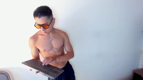 Snapshot of andyjoy_ chatting on 01.30.25 Andy Joy online show from 01.30.25