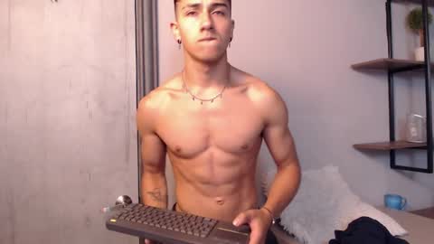 Snapshot of andyjoy_ chatting on 01.31.25 Andy Joy online show from 01.31.25