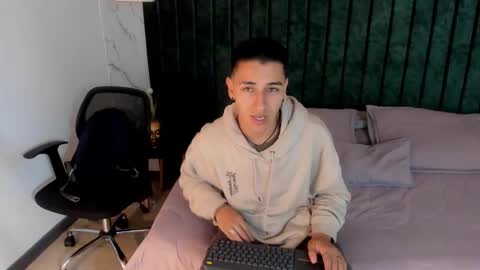 Snapshot of andyjoy_ chatting on 03.02.25 Andy Joy online show from 03.02.25