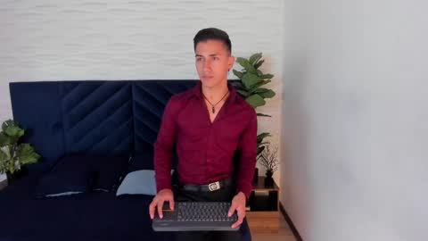 Snapshot of andyjoy_ chatting on 03.05.25 Andy Joy online show from 03.05.25