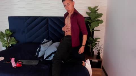 Snapshot of andyjoy_ chatting on 03.05.25 Andy Joy online show from 03.05.25