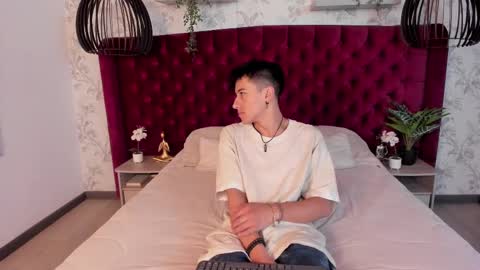 Snapshot of andyjoy_ chatting on 03.12.25 Andy Joy online show from 03.12.25