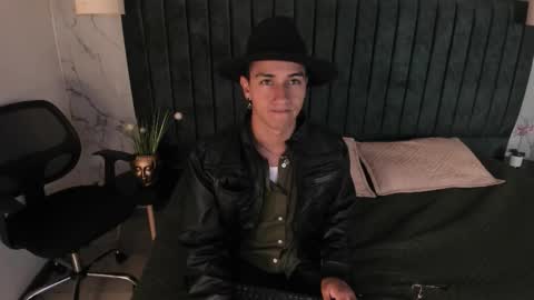 Snapshot of andyjoy_ chatting on 10.13.25 Andy Joy online show from 10.13.25