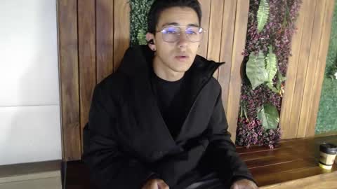 Snapshot of andyjoy_ chatting on 10.28.25 Andy Joy online show from 10.28.25