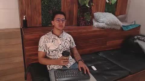 Andy Joy  online show from 11.10.25