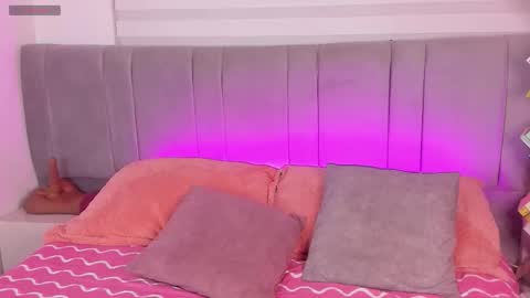 Snapshot of andysaenzz chatting on 10.07.25 AndySaenzz online show from 10.07.25