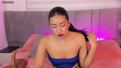 Snapshot of andysaenzz chatting on 10.22.25 AndySaenzz online show from 10.22.25