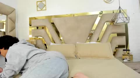 Snapshot of andyxibrat chatting on 10.23.25 andyxibrat online show from 10.23.25