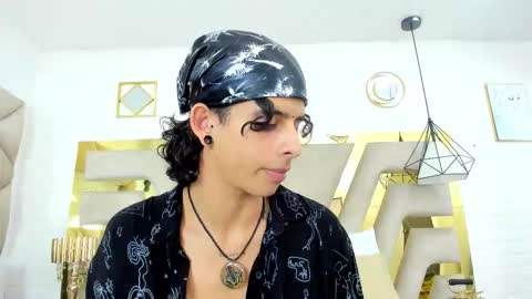 Snapshot of andyxibrat chatting on 10.30.25 andyxibrat online show from 10.30.25