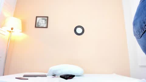 Snapshot of andyylove_jk chatting on 09.23.25 Andy online show from 09.23.25