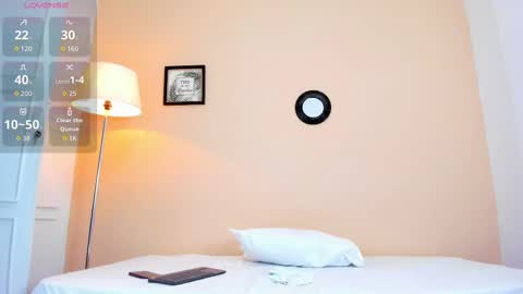 Snapshot of andyylove_jk chatting on 10.01.25 Andy online show from 10.01.25