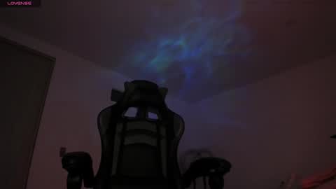 Snapshot of anelisse_ chatting on 12.30.24 online show from 12.30.24