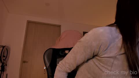 Snapshot of anelisse_ chatting on 01.21.25 online show from 01.21.25