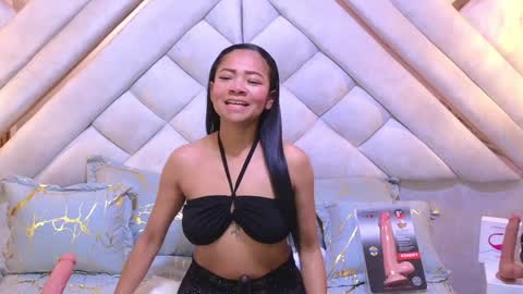 Snapshot of aneljones chatting on 01.15.25 Anell online show from 01.15.25