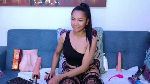 Snapshot of aneljones chatting on 02.21.25 Anell online show from 02.21.25