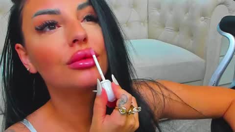 Anne online show from 02.11.25