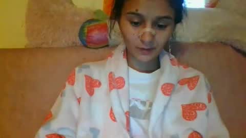 Snapshot of ang3l_black chatting on 11.04.25 andr33a online show from 11.04.25