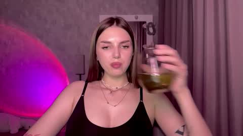 Sophie online show from 09.19.25