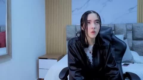 angel__kiss online show from 10.17.25