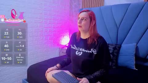 angel__red_ online show from 11.17.25