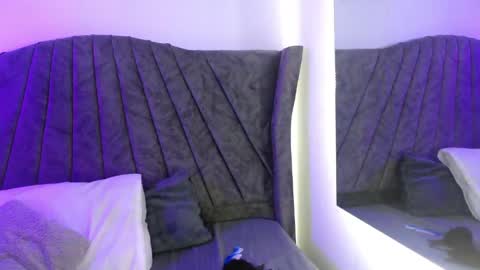 Angel  online show from 04.16.26