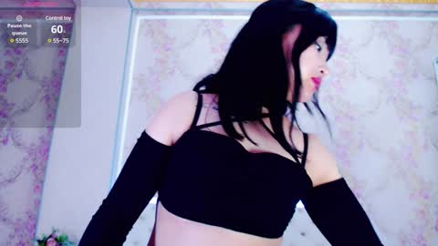 angel_asia_ online show from 01.14.25