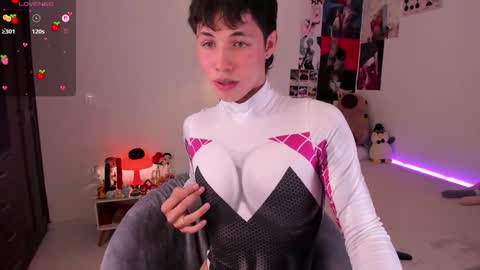 Angel   help me with 100 thumbs up online show from 10.10.25