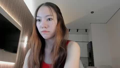Snapshot of angel_cakee chatting on 07.19.26 Luluu Chu online show from 07.19.26