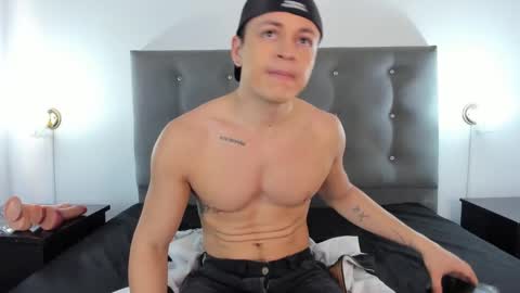 Angel Cuervo online show from 12.11.24