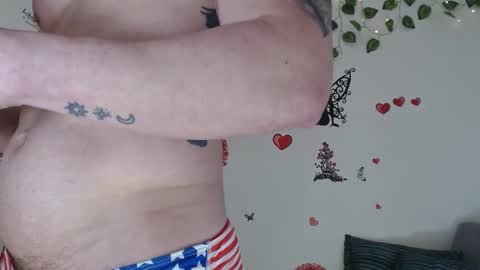 Snapshot of angel_curl chatting on 10.16.25 Angel Curl online show from 10.16.25