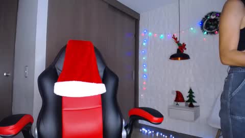 Angel online show from 12.04.24