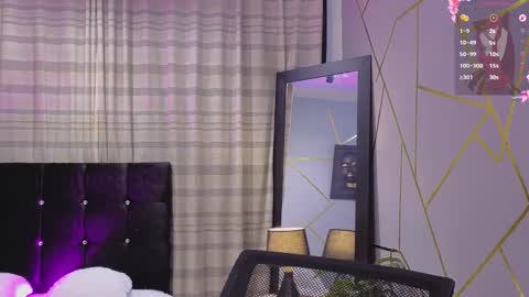 Snapshot of angel_dragun chatting on 11.04.25 Angel-dragun online show from 11.04.25