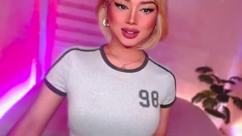 Snapshot of angel_eloaxx chatting on 06.21.26 Angel online show from 06.21.26