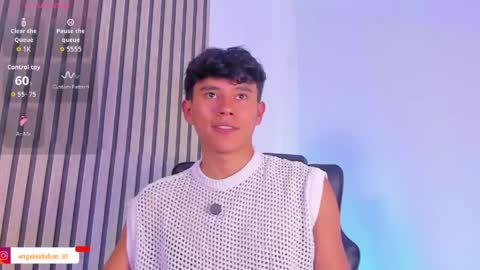 Snapshot of angel_esteban_fx chatting on 04.22.26 ngel Esteban online show from 04.22.26