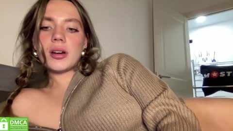 Snapshot of angel_from_sky chatting on 12.11.24 Greetings Jess online show from 12.11.24