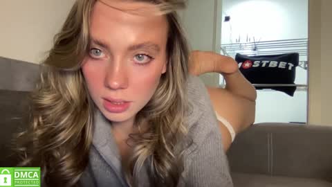 Snapshot of angel_from_sky chatting on 12.14.24 Greetings Jess online show from 12.14.24