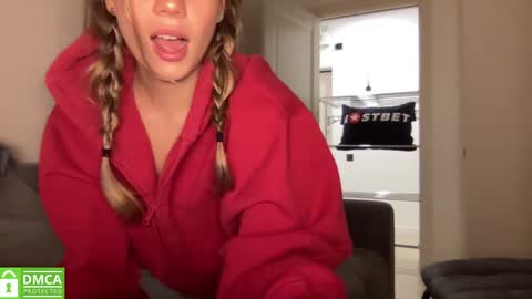 Snapshot of angel_from_sky chatting on 12.25.24 Greetings Jess online show from 12.25.24