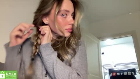 Snapshot of angel_from_sky chatting on 01.18.25 Greetings Jess online show from 01.18.25