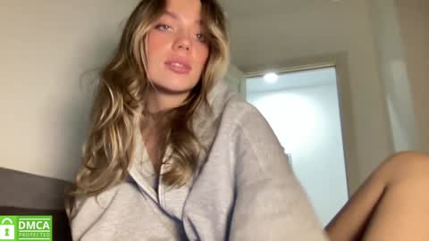 Snapshot of angel_from_sky chatting on 02.01.25 Greetings Jess online show from 02.01.25