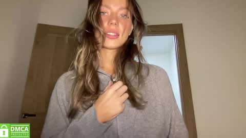 Snapshot of angel_from_sky chatting on 10.11.25 Greetings Jess online show from 10.11.25