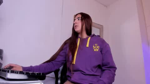 angel hardy online show from 09.10.25