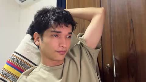 Snapshot of angel_hotc chatting on 11.11.25 Angel online show from 11.11.25