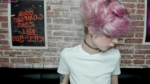 Snapshot of angel_julles chatting on 05.02.26 Angel Dust online show from 05.02.26