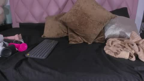 Angel  online show from 01.11.25