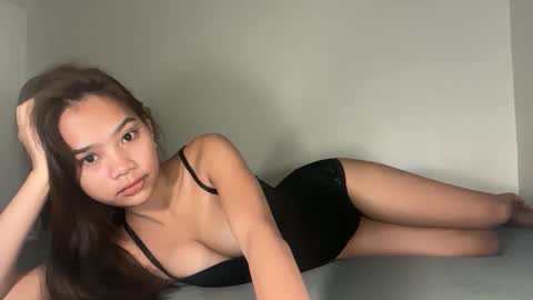 angel_petite07 online show from 04.17.26